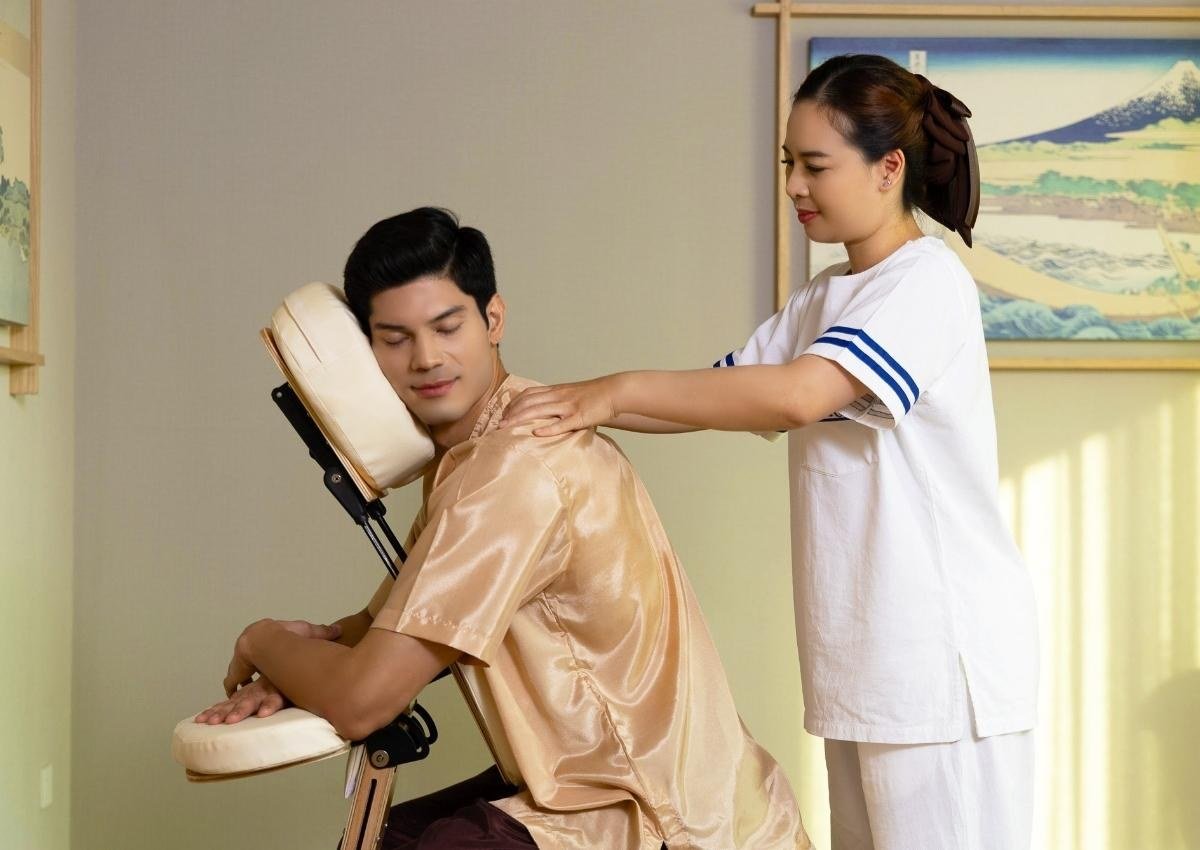 Let's Relax Spa Thonglor spa or clinic interior