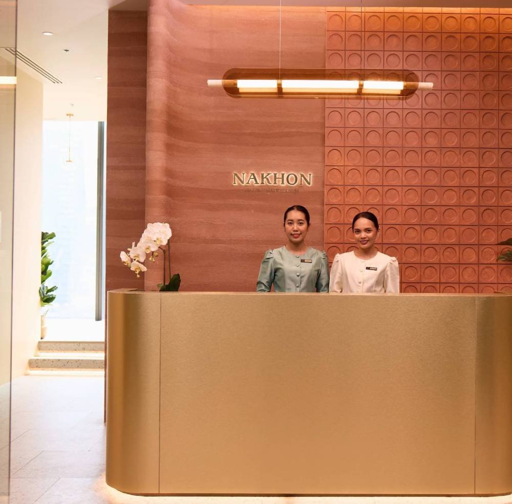 Nakhon Spa reception at EMSPHERE in Bangkok